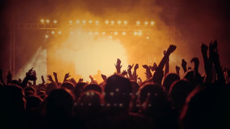 The 3 Best Websites To Get Your Band Tees From