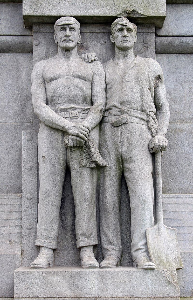Titanic Memorial for Engineers, Wiki Media
