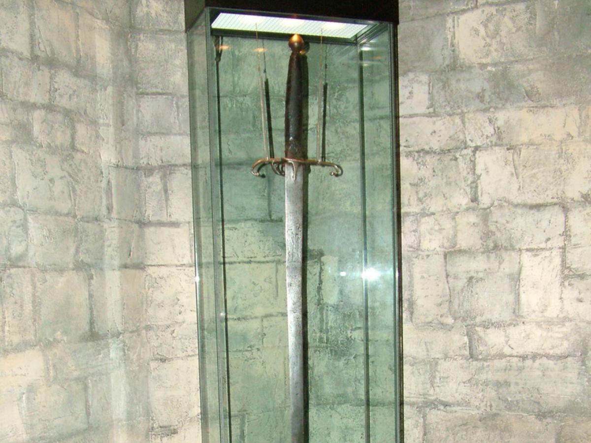 Sword of Wallace Wiki Commons