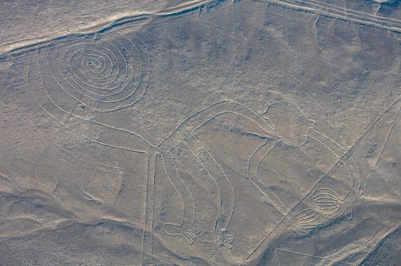 Nazca Lines / mysterious archaeological discoveries