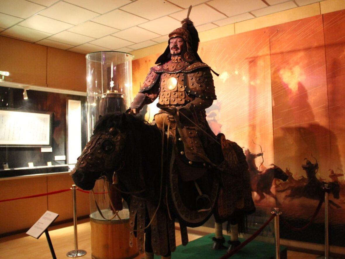 Mongol horsemen Google Commons