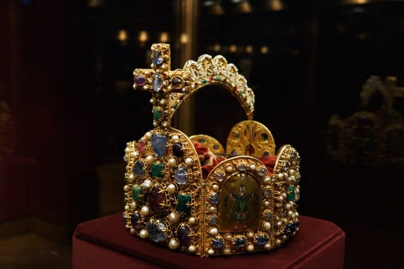 holy roman empire crown