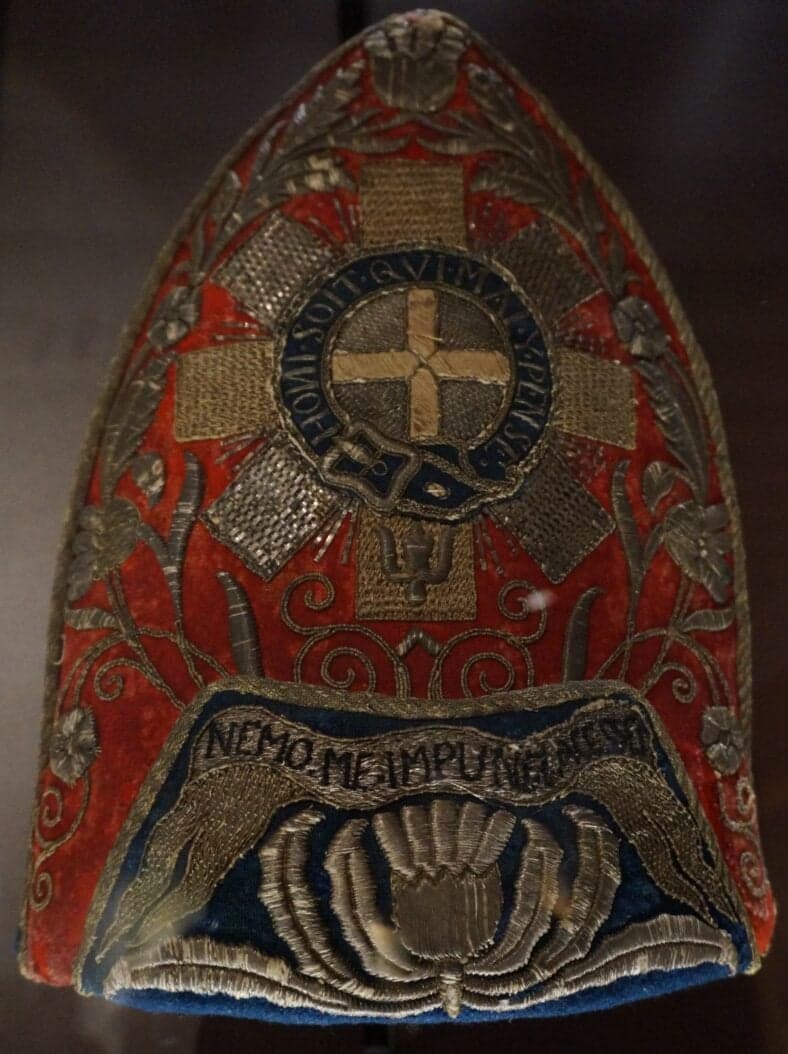 Hessian Mitre Caps