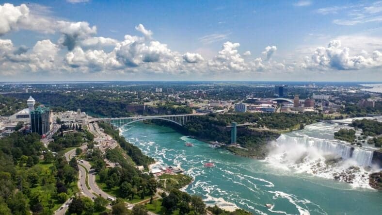 niagra falls canada