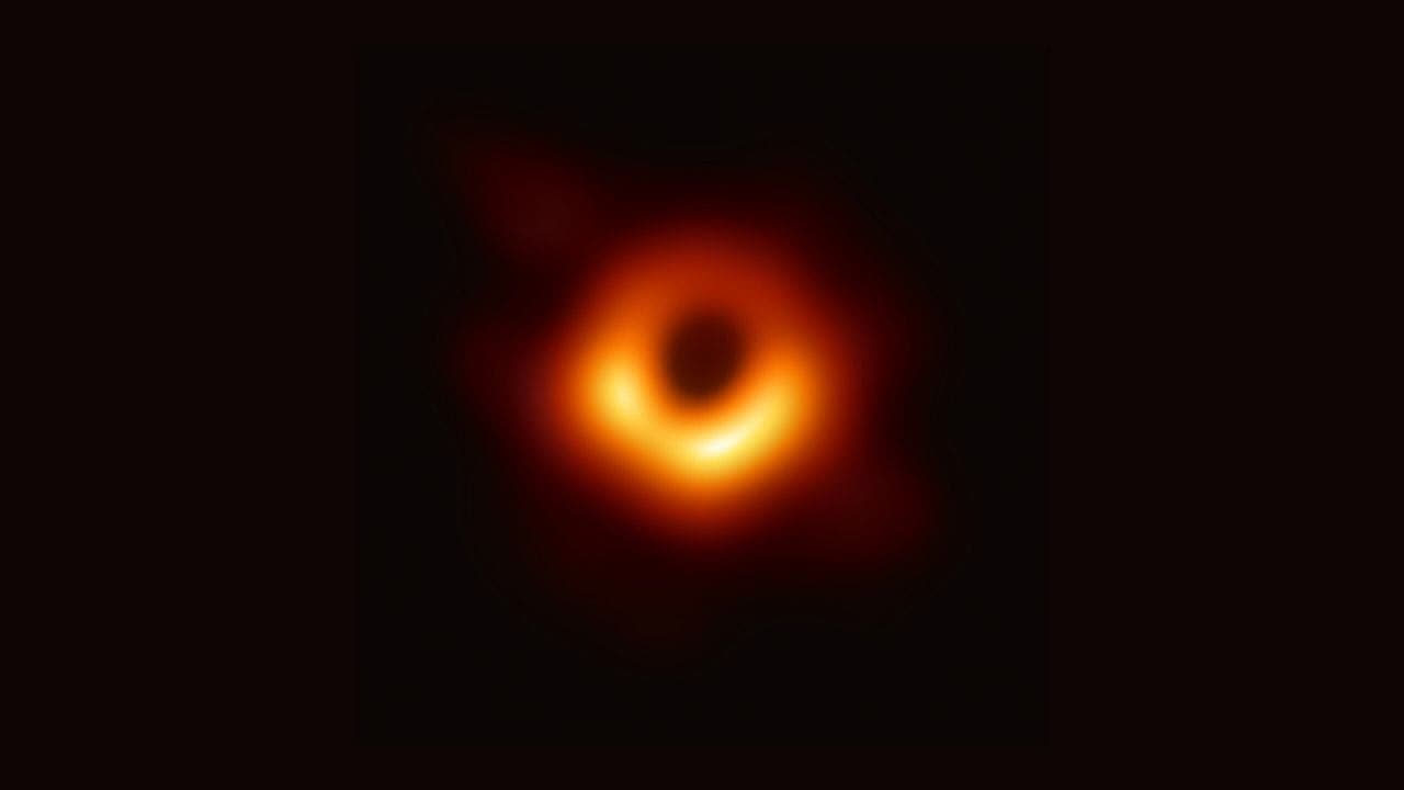 Black Hole, Wiki Commons