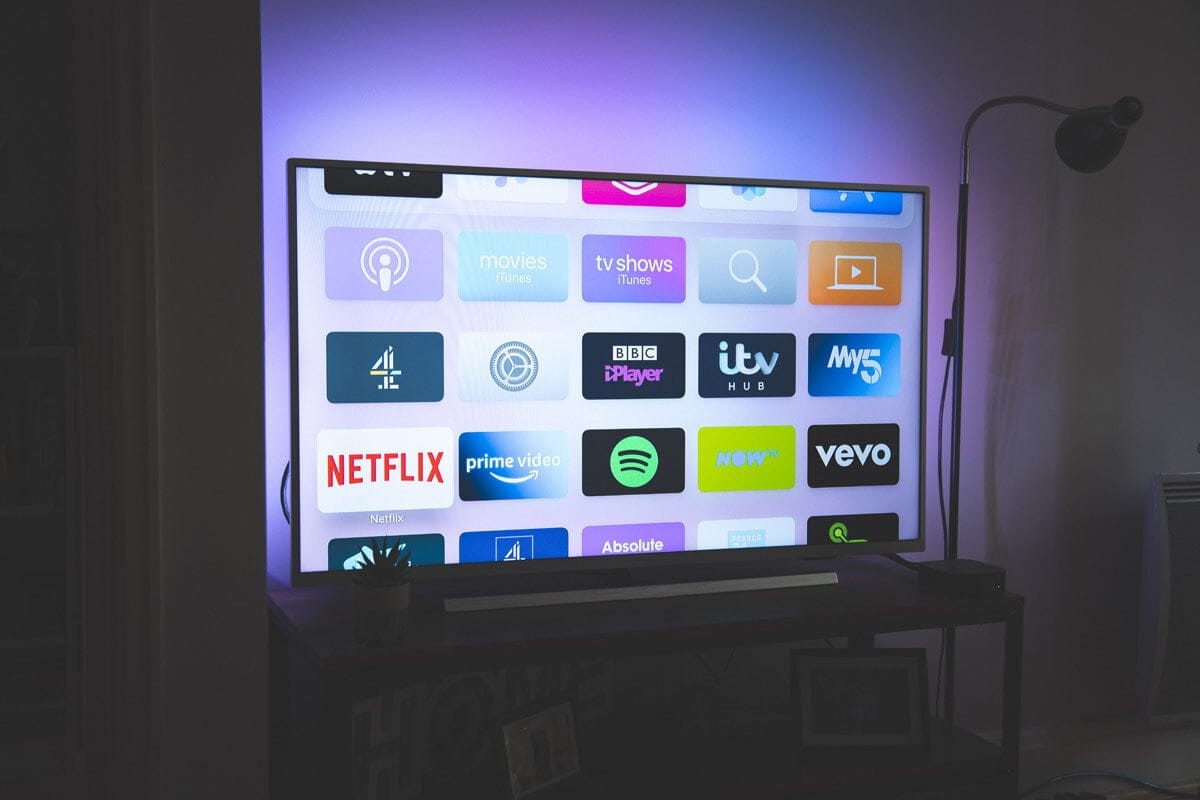 Why does my Roku TV keep turning off?