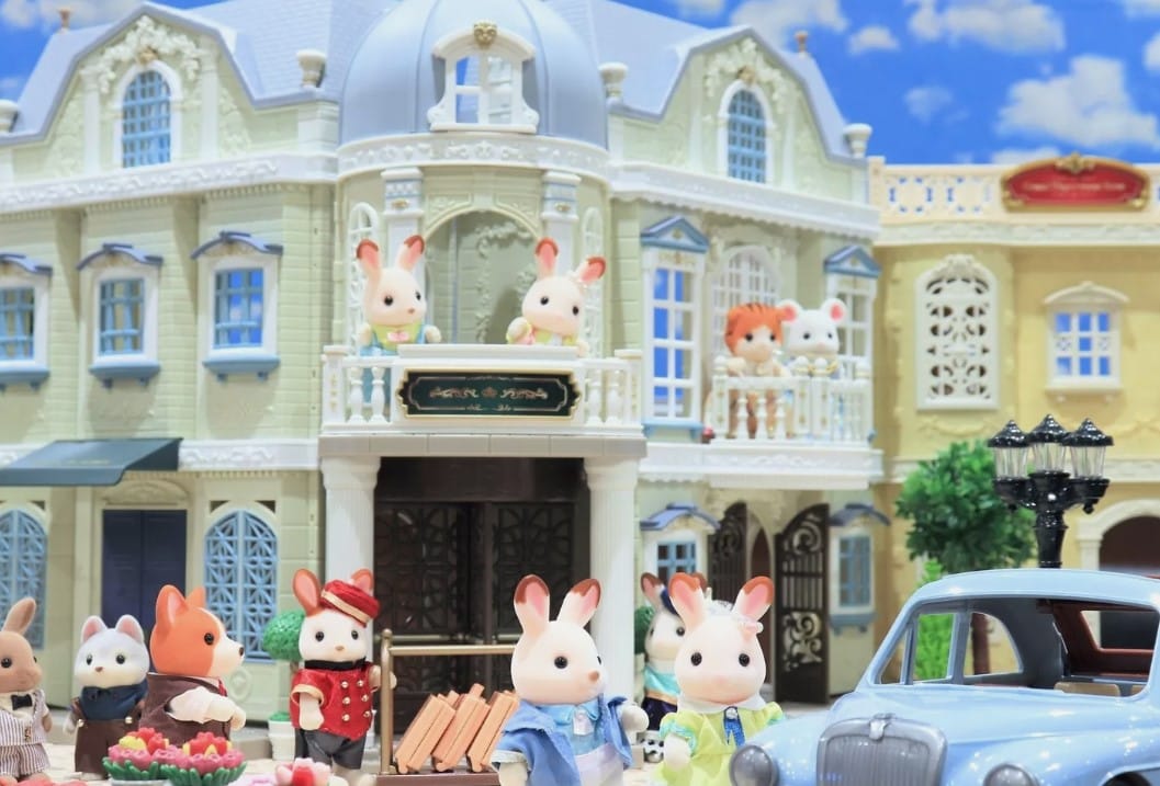 Calico Critters Town Grand Hotel, eBay