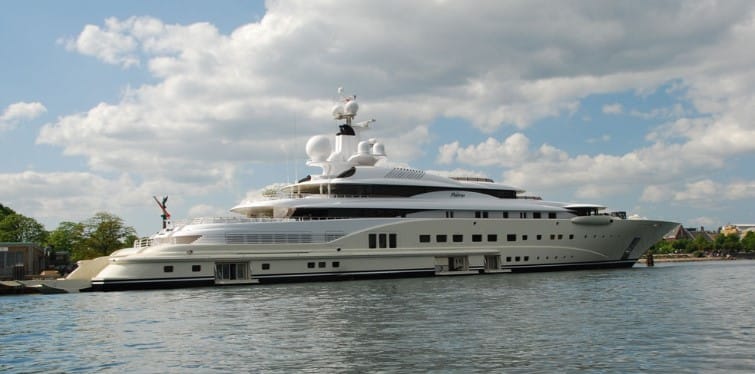 Gigayacht, Eyerys