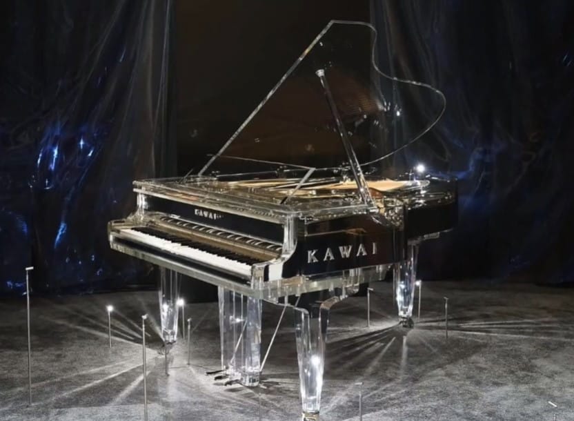 Heintzman Crystal Piano, Plush Luxury