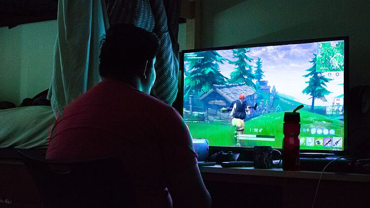Comfort First: The Best Gaming Recliner Chairs