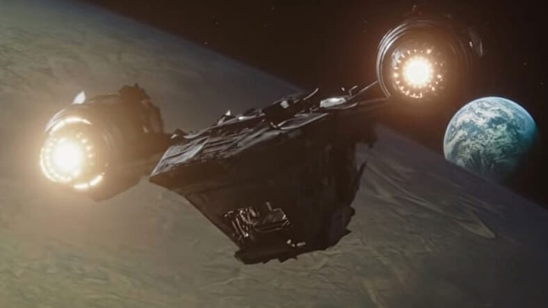 Star Wars: Ranking The Mandalorian's Razor Crest vs. Other Fictional Spaceships