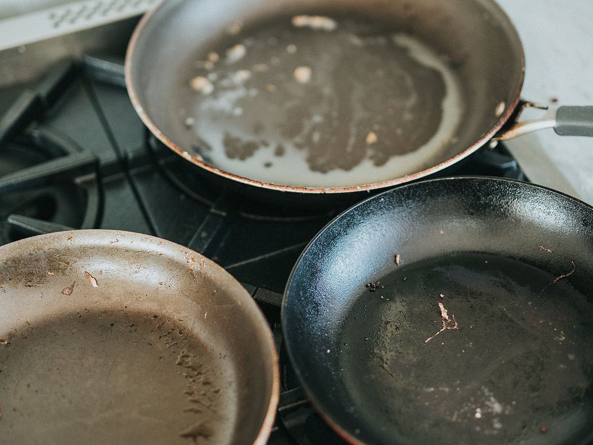 Dirty Dishes Day, Unsplash
