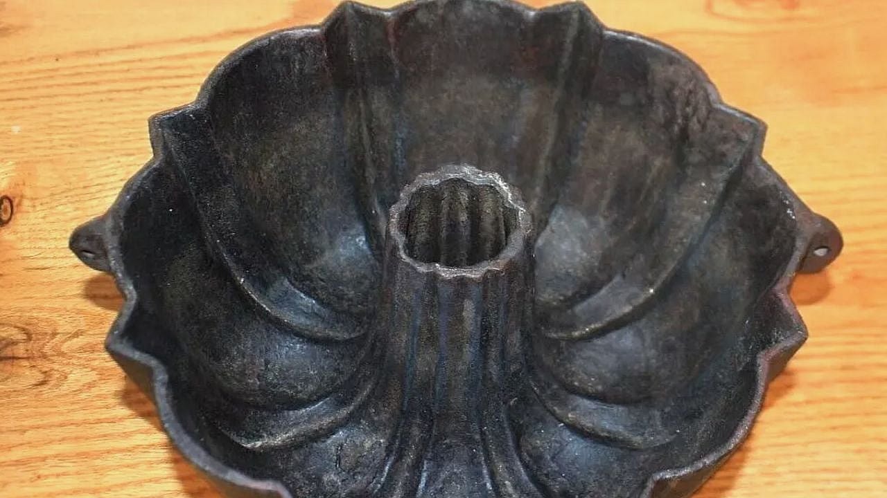 Cast Iron Bundt Cake, eBay