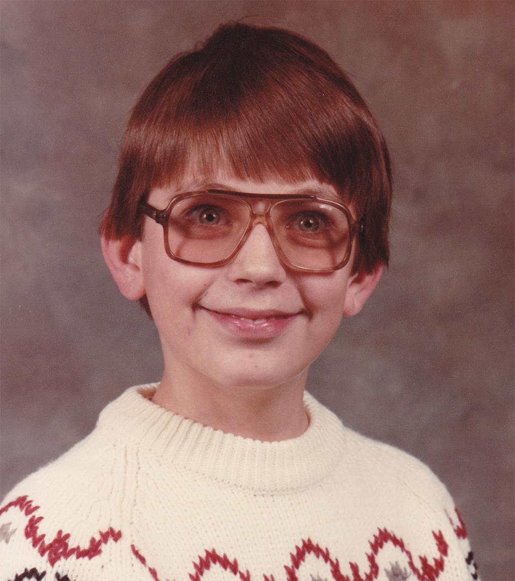 What Is A Nerd? (And How They Differ From Geeks)