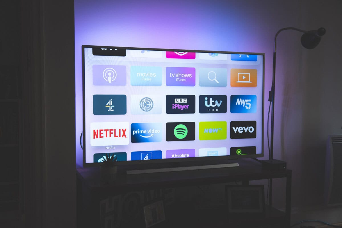 Why does my Roku TV keep turning off?