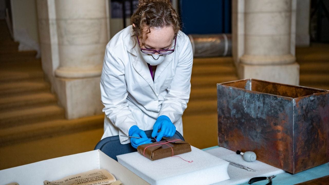Oldest Most Interesting Stories Behind Time Capsules, Google Commons