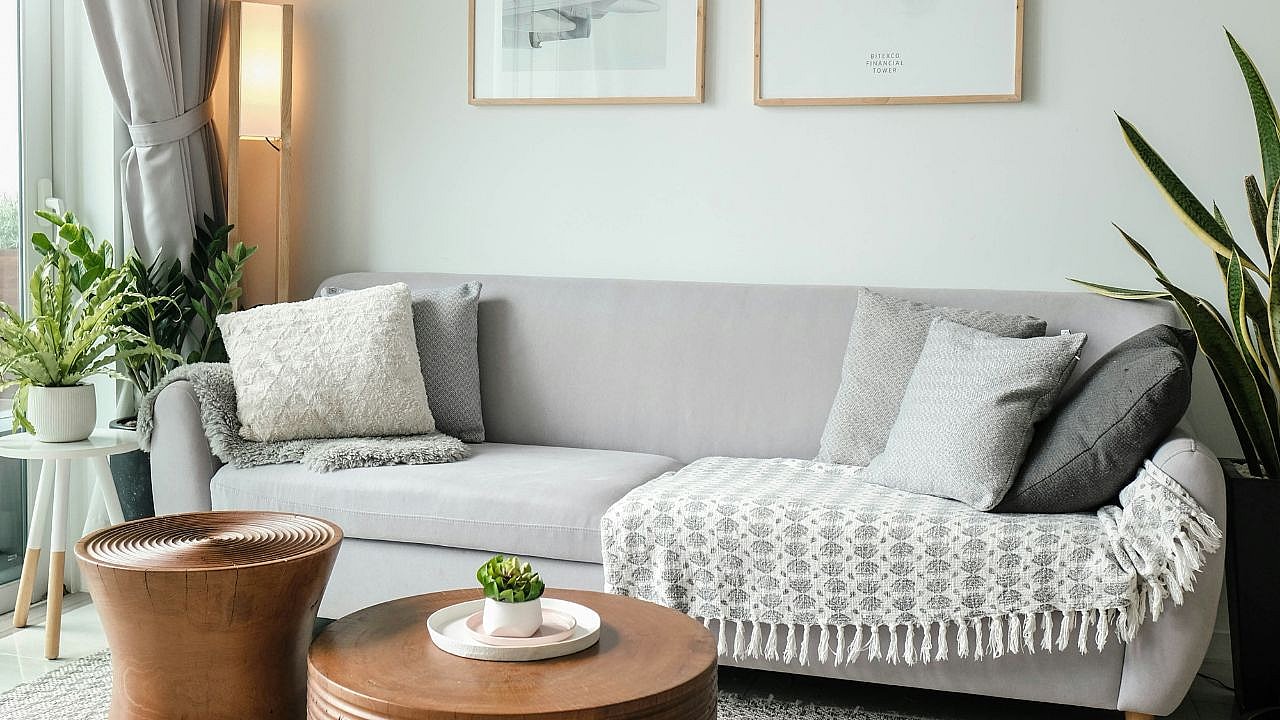 Minimalism Resolutions, Unsplash