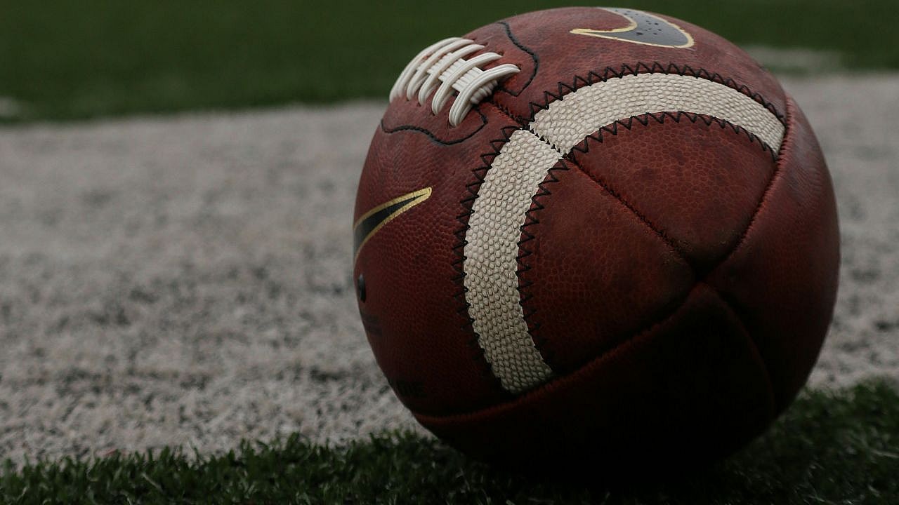 Mishap Super Bowl Facts, Unsplash