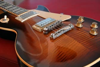 Vintage Guitars