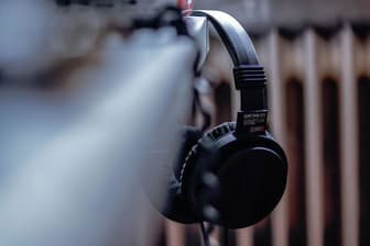 Best Noise-Canceling Headphones For Under $100