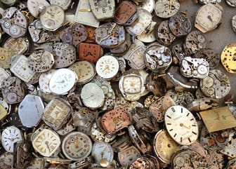 Buying A Vintage Watch? These Are The 5 Questions To Ask