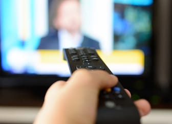 5 Amazing 40-inch 4k Smart TVs For Shoppers On A Budget