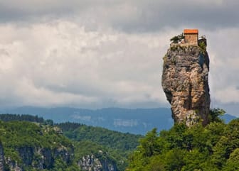 20 Most Dangerous Places in the World: From Hell's Door To Snake Island