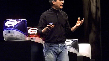 Steve Jobs Apple Items Hit Auction, and the $500 Check Steals the Show