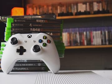 Old Xbox Games Unsplash