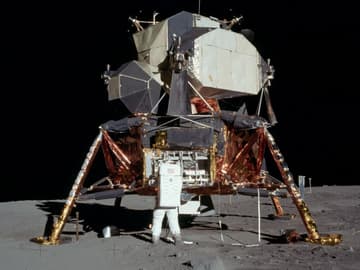 Weird Facts About the Moon Landing, Google Commons