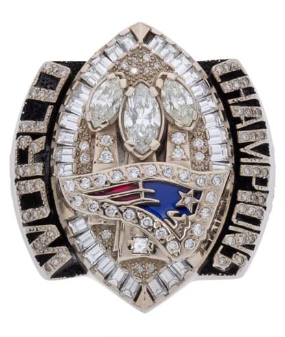 2004 New England Patriots Super Bowl XXXIX Champions Ring & Presentation Box