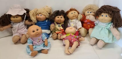when did cabbage patch dolls comes out