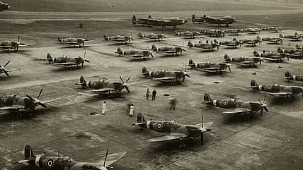 world war 2 planes lined up / forgotten world war 2 missions