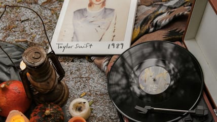18 Rare Taylor Swift Merchandise Swifties Have Found