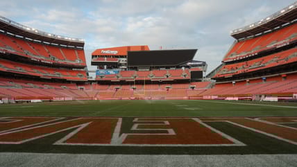 cleveland browns stadium / nfl trading card