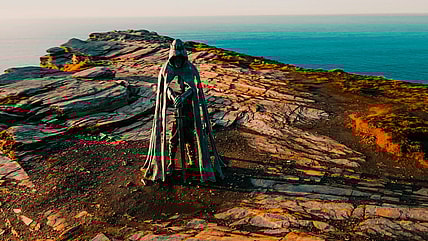 king arthur statue / historical figures