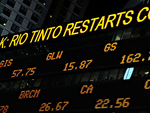 biggest stock market crashes in history, credit unsplash