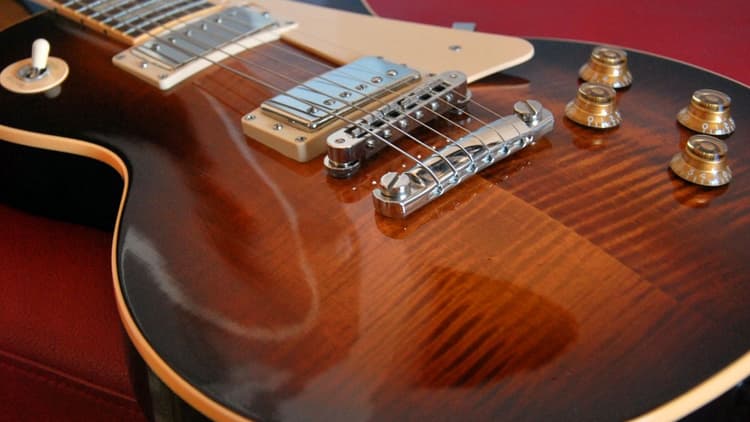 Vintage Guitars