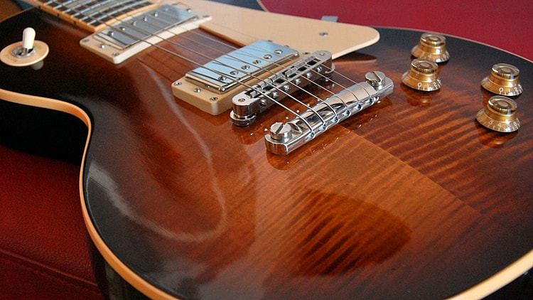 Vintage Guitars