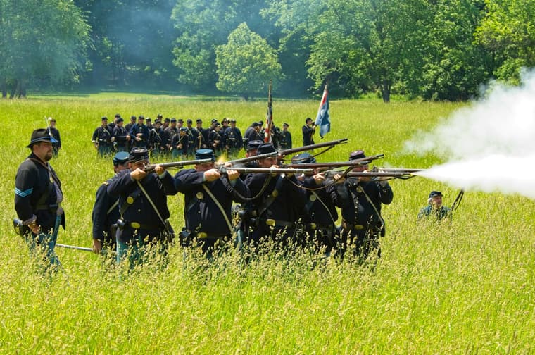 civil war reenactment / civil war discipline