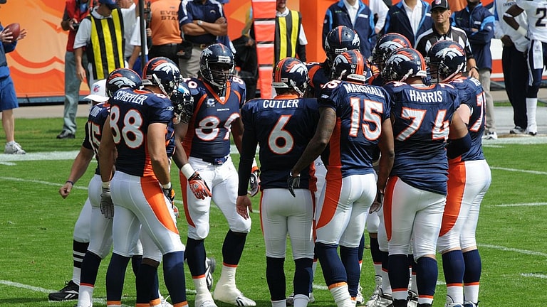 Super Bowl 50, Wiki Commons