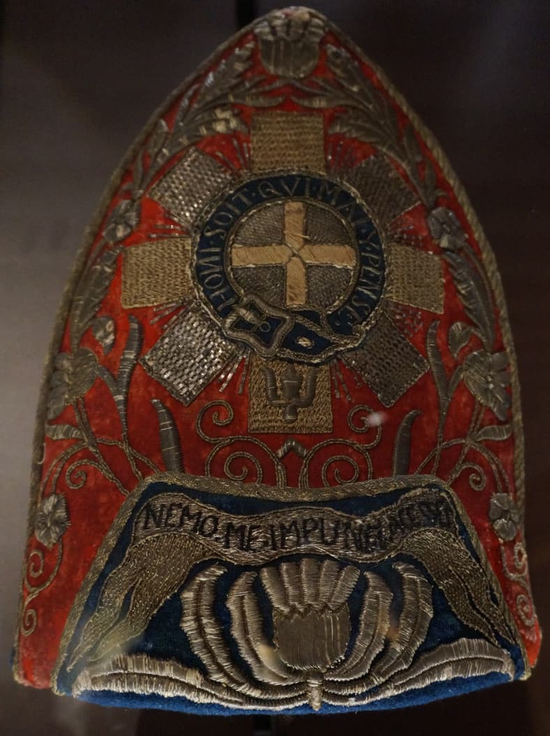 Hessian Mitre Caps