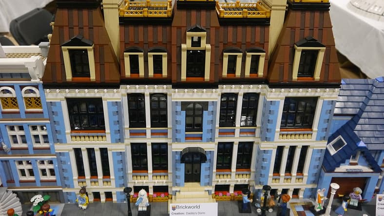 brick universe