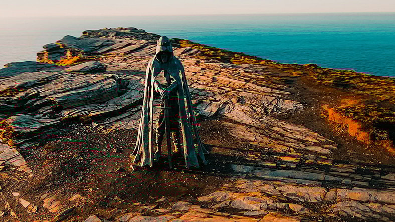 king arthur statue / historical figures