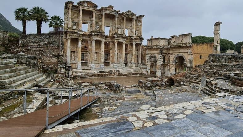 Lost Cities Unsplash
