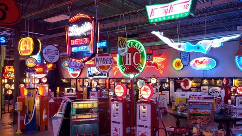Barrett-Jackson 2026 Scottsdale Automobilia Collection