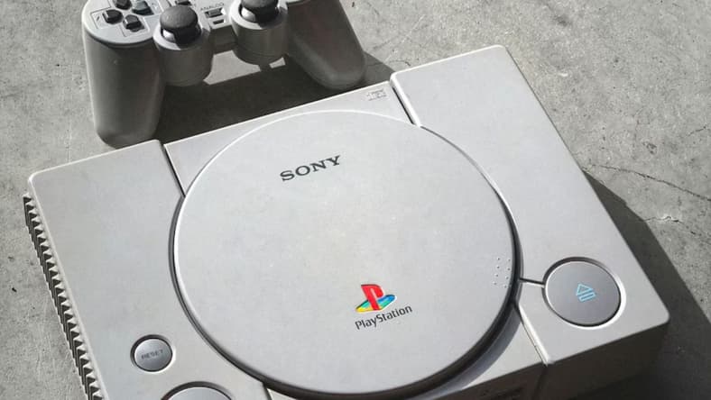 Old PlayStation Games, Unsplash