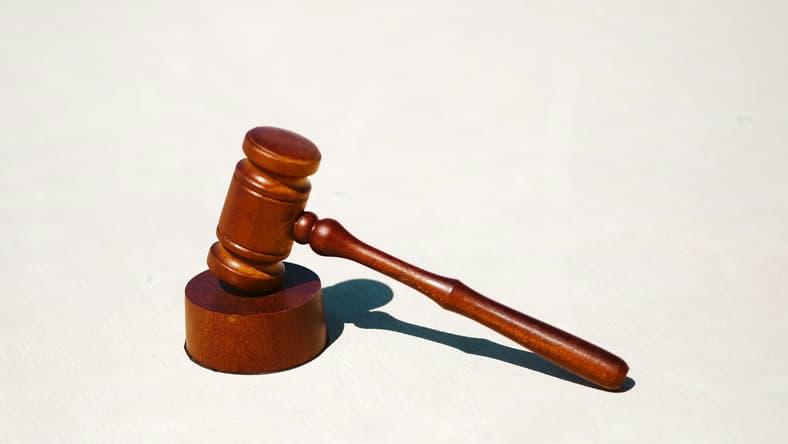 judge's gavel / american laws