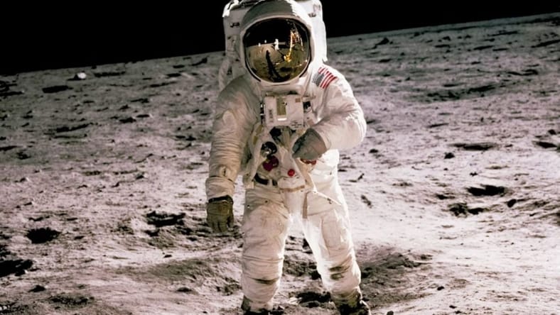 Best Space Race Artifacts Unsplash
