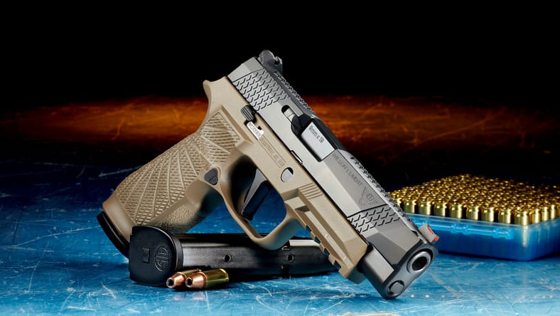 gun with bullets / montrose auction